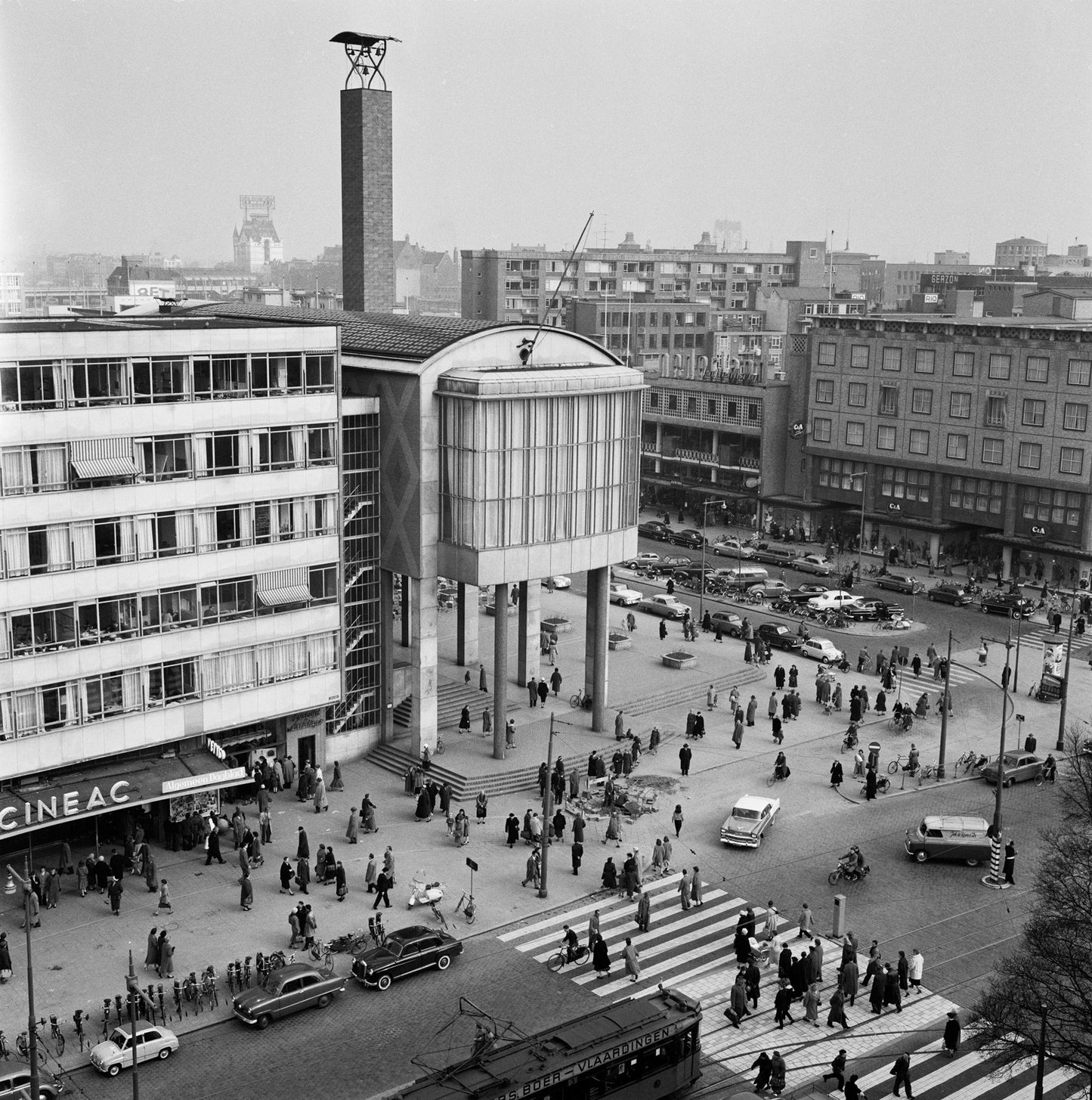 Coolsingel, Cas Oorthuys