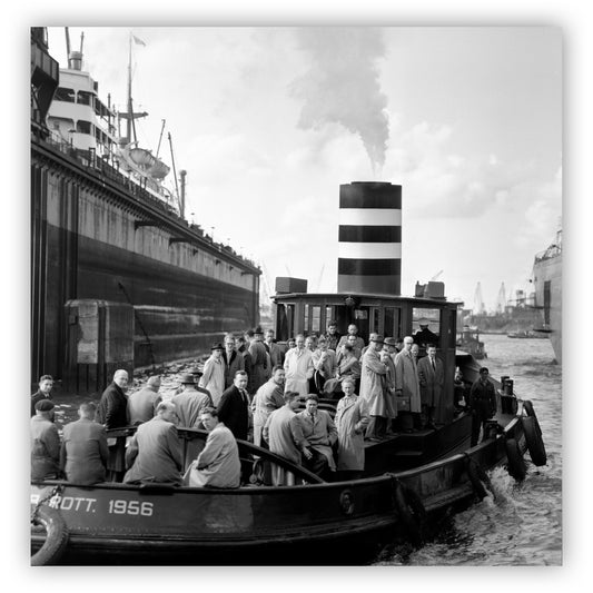 Dockyard, Cas Oorthuys