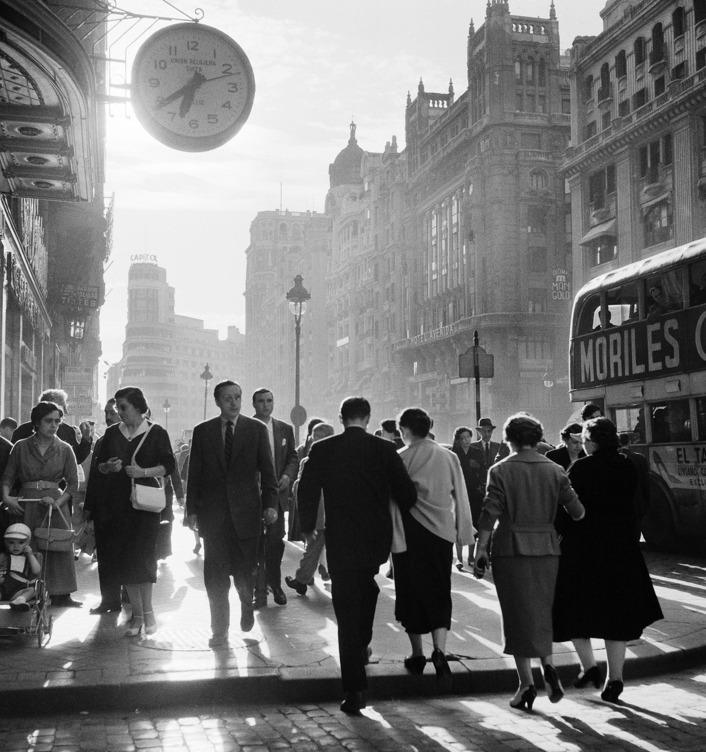 Gran Via, Cas Oorthuys