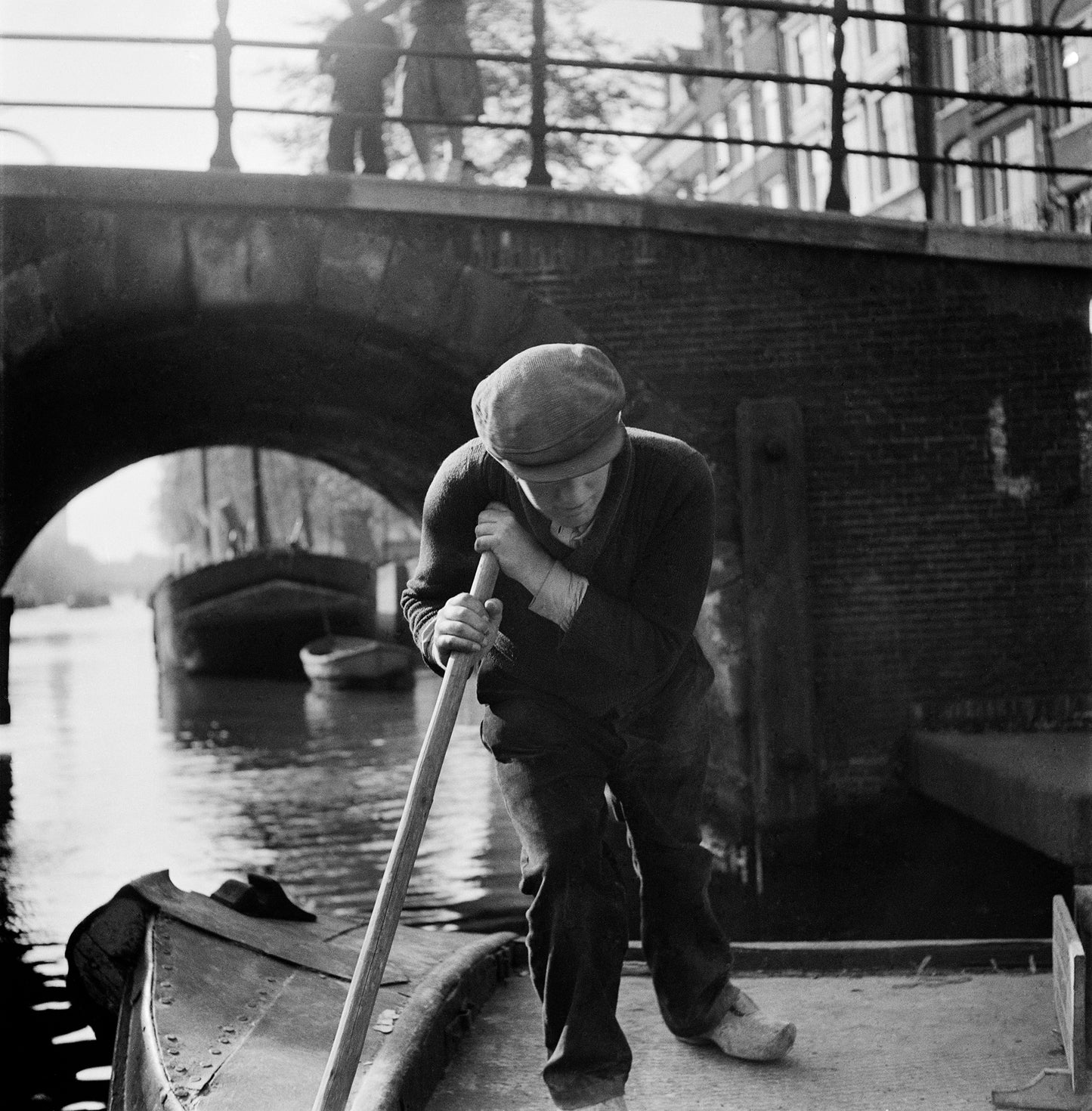 Schipper met dekschuit, Dolf Kruger