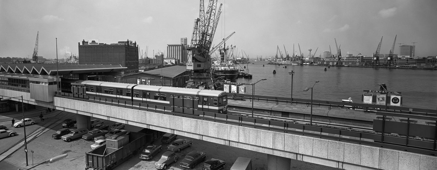 Metrostation Rijnhaven